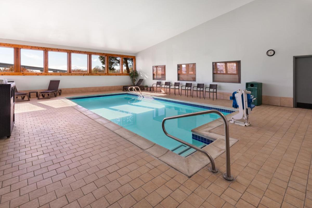Popular attractions Area Nearby Property